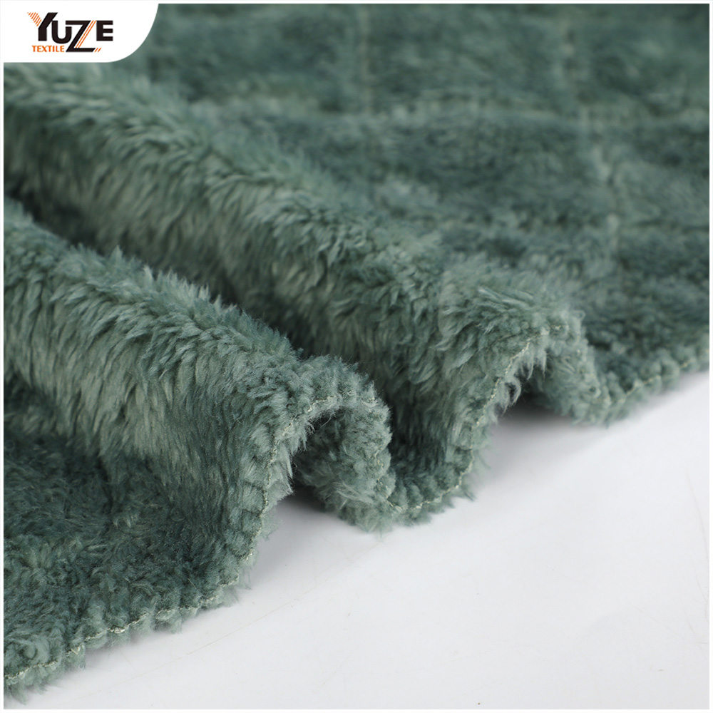 YZK-110283-2 CORAL FLEECE KNURLING