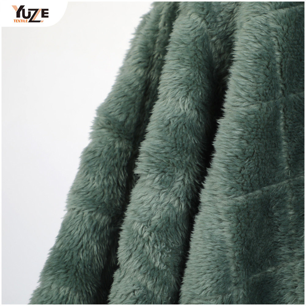 YZK-110283-2 CORAL FLEECE KNURLING